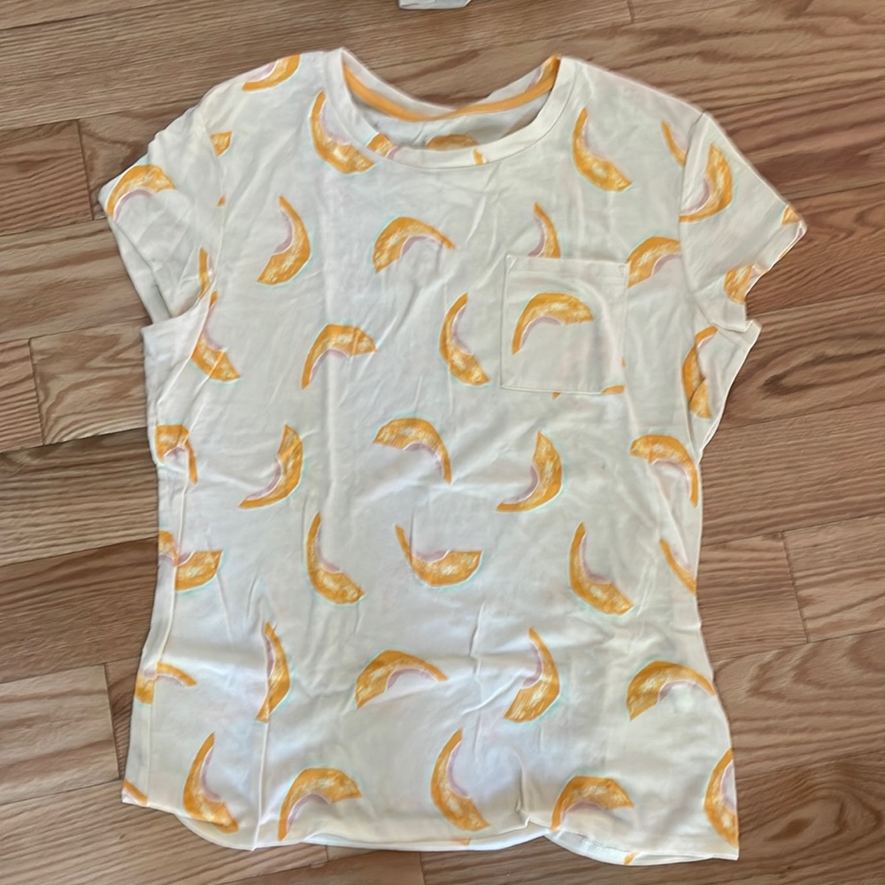 Patagonia peach slice pocket tee size S